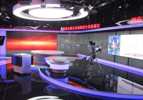 LCD拚接屏在電視台中的應用越加普遍