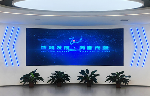 小間距led顯示屏哪種顯示效果好？